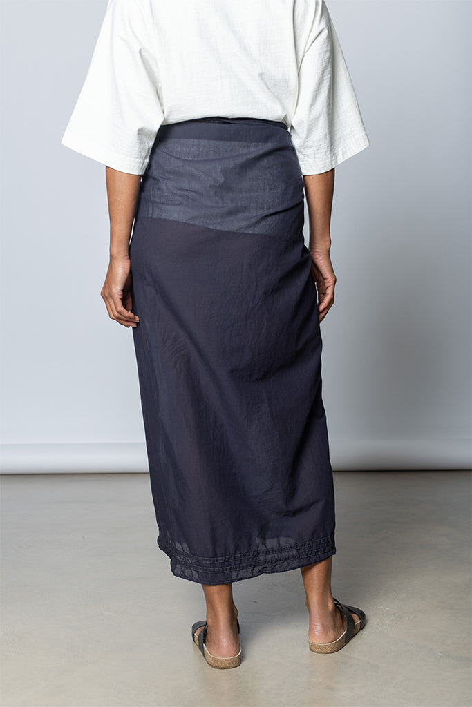 Garment Dyed Sarong - Ink/Contrast