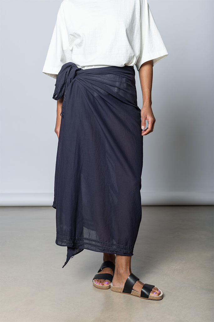 Garment Dyed Sarong - Ink/Contrast