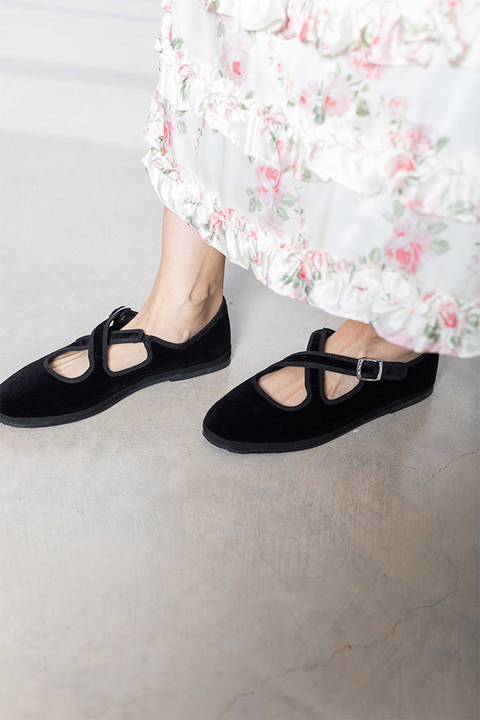 Velvet Nexus Cross Over Slippers - Black