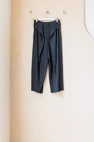 Pleats Please Button Back Detail Pants - Black