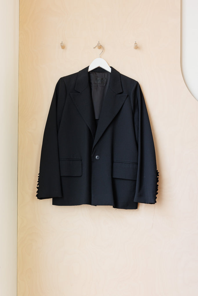 Archives Nom D Ruffle Sleeve Blazer - Black