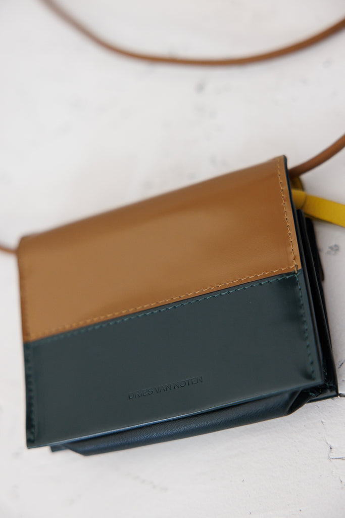 Dries Van Noten Leather Wallet With Strap - Tan/Green