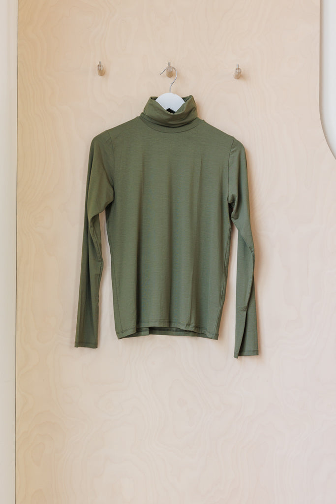 Baserange Turtleneck - Green