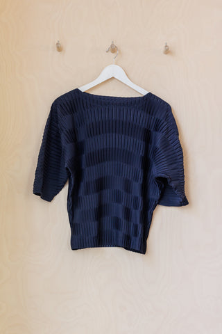 Issey Miyake 3D Pleat Top - Navy