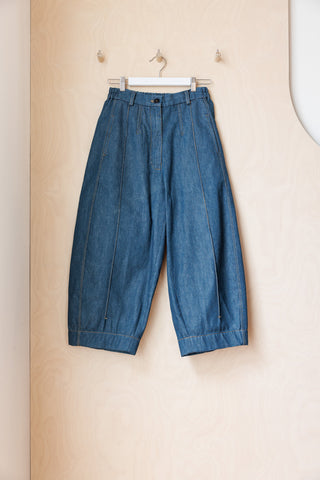 Archives Cordera Frontal Curved Seam Jean - Denim
