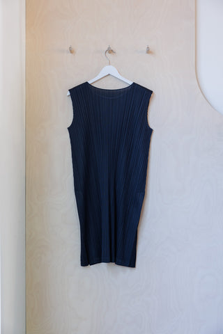 Pleats Please Sleeveless Tunic Top - Black