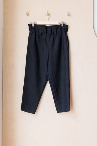 Issey Miyake Cropped Tapered Pant - Black