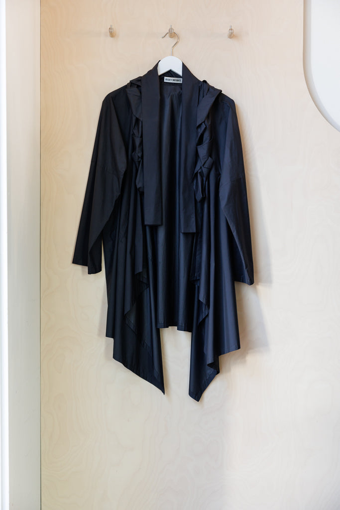Issey Miyake Ruffle Draped Jacket - Black