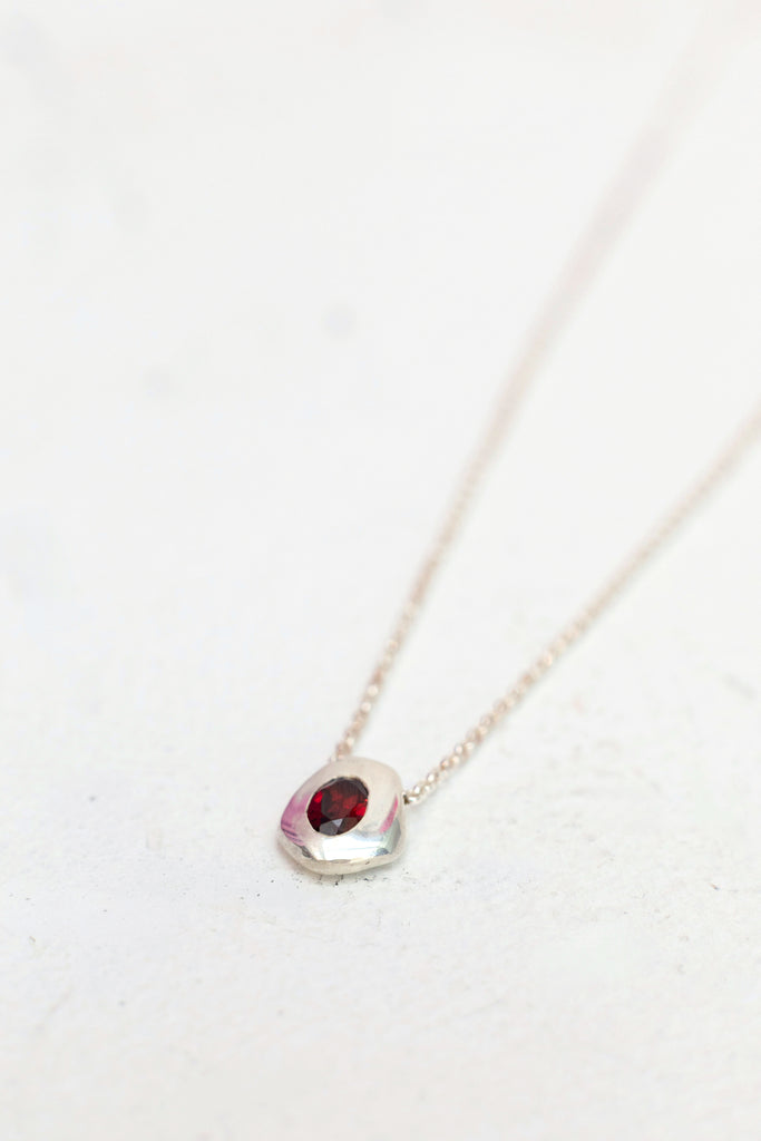 Pe Garnet Necklace