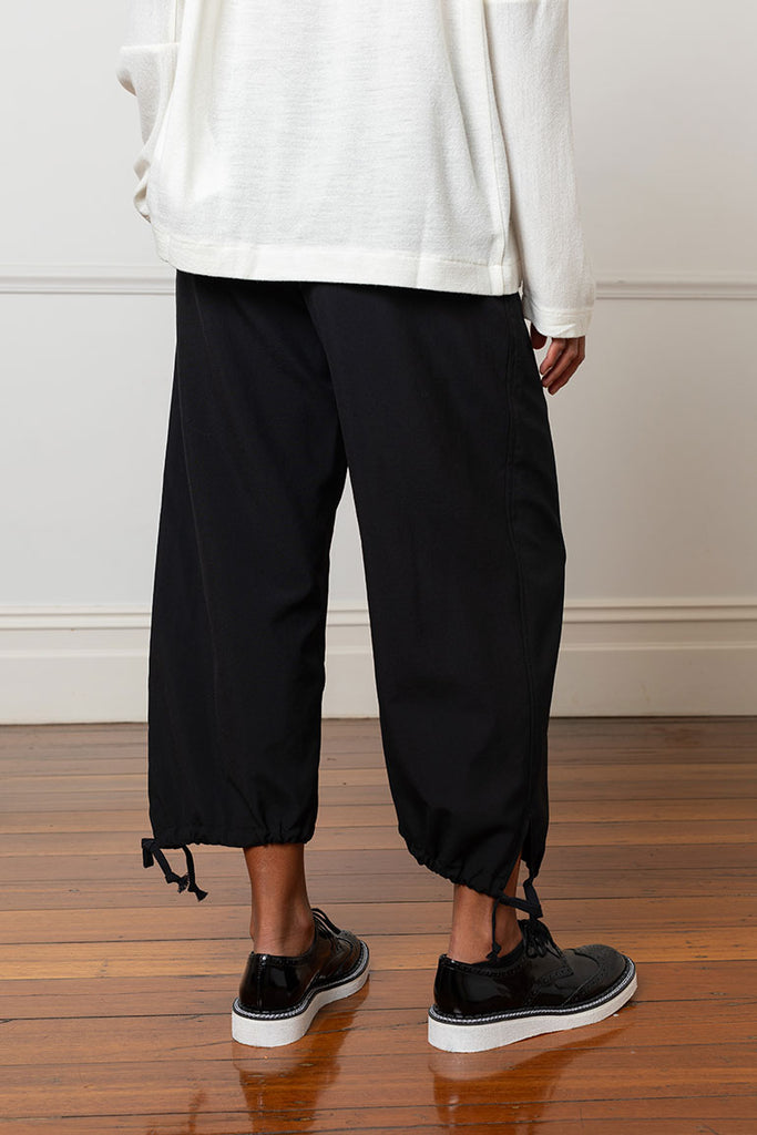 Tropical Wool Drawstring Hem Pants - Black