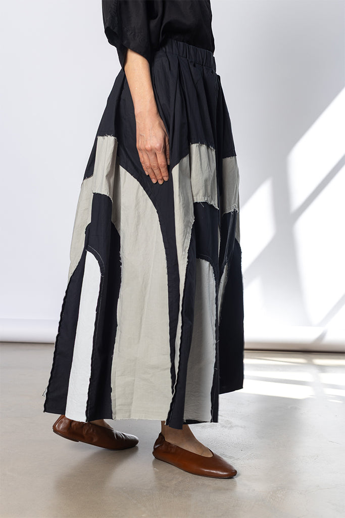 Arch Skirt - Black