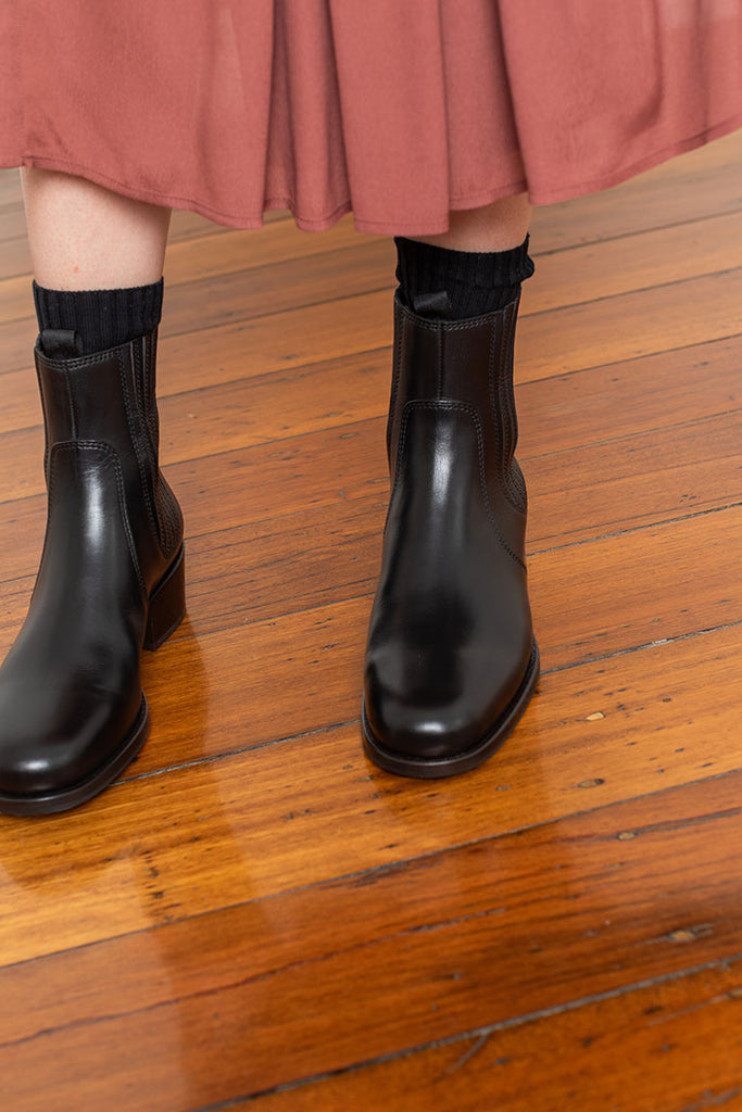 Chelsea Boots - Black