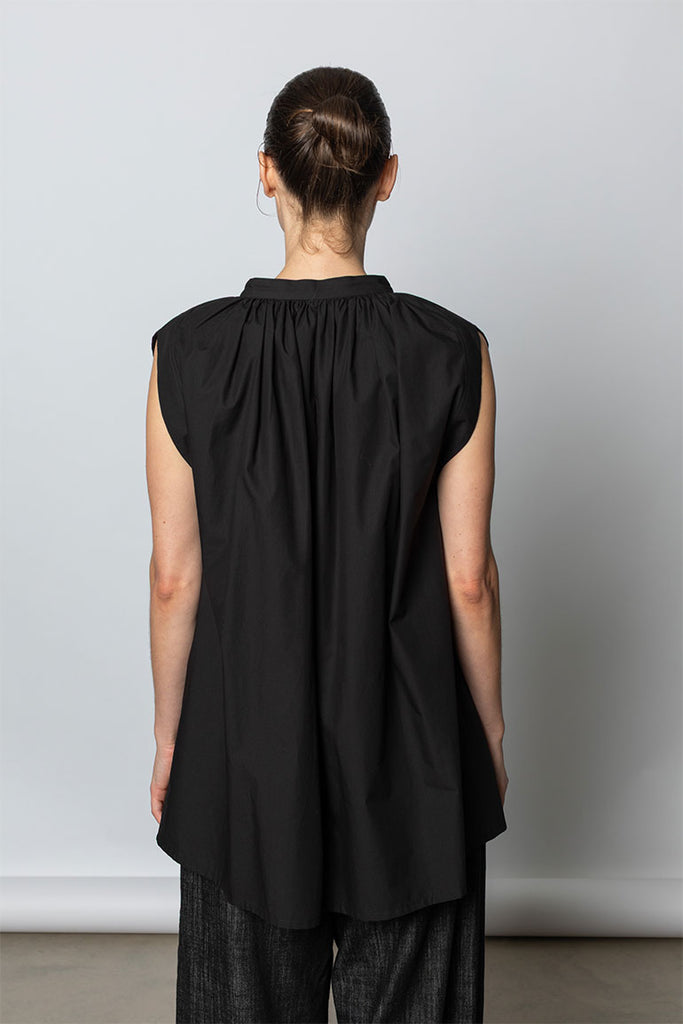Compact Typewriter Sleeveless Blouse - Black