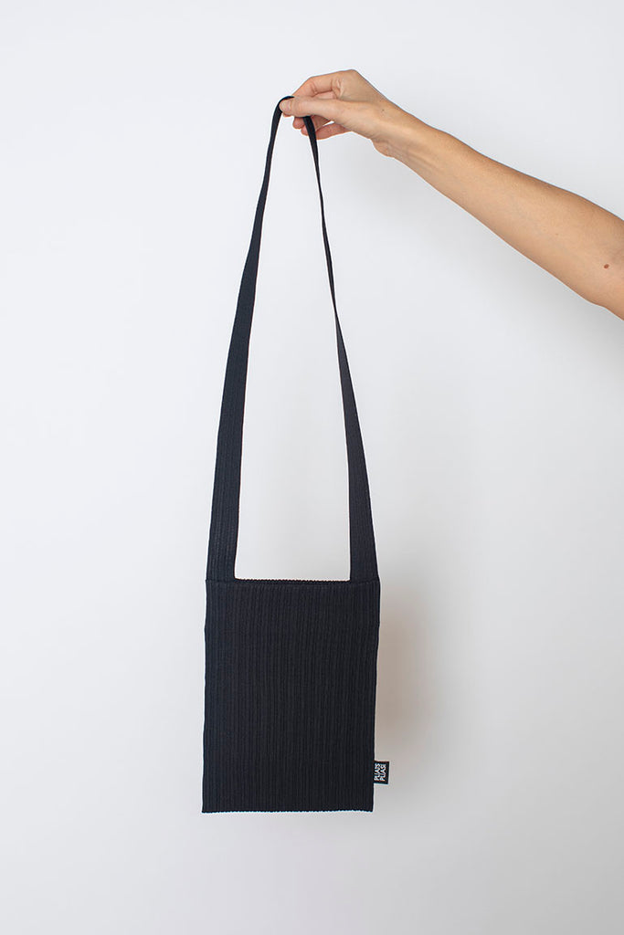 Crepe Knit Bag - Black