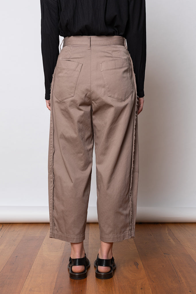 Cut Line Knee Pants - Grey