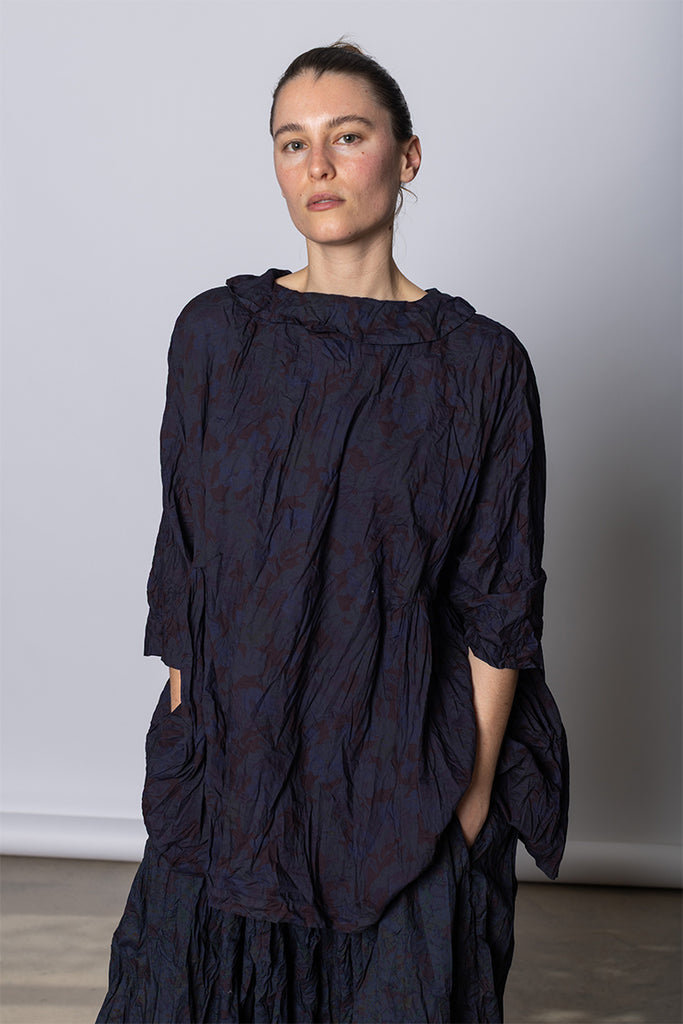 Daniela Gregis Camicia Shirt Curcuma Collo Polo Lavata - Indigo Floral at Poepke, Sydney Floral cotton blouse. Washed. 