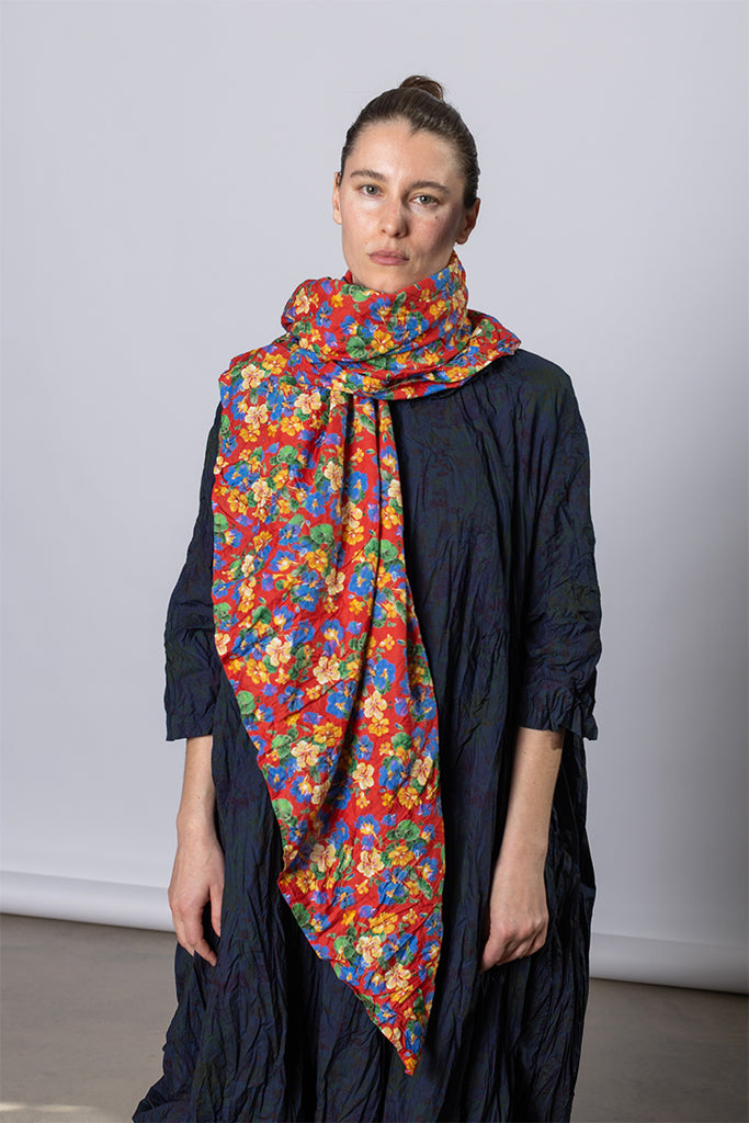 Daniela Gregis Scialle Shawl Lavato - Floral H at Poepke.com 1 Liberty printed cotton scarf. Red/blue/yellow/green
