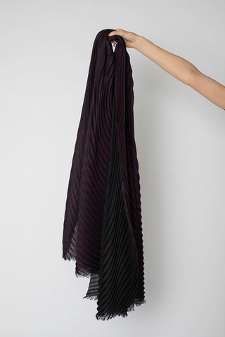 Double Pleats Stole - Black