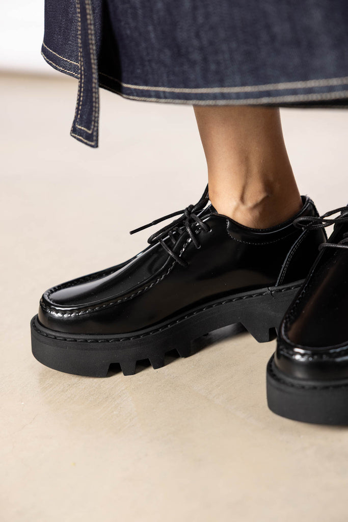 Falcone Wallabee Shoes - Black