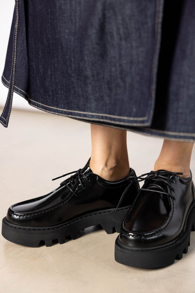 Falcone Wallabee Shoes - Black