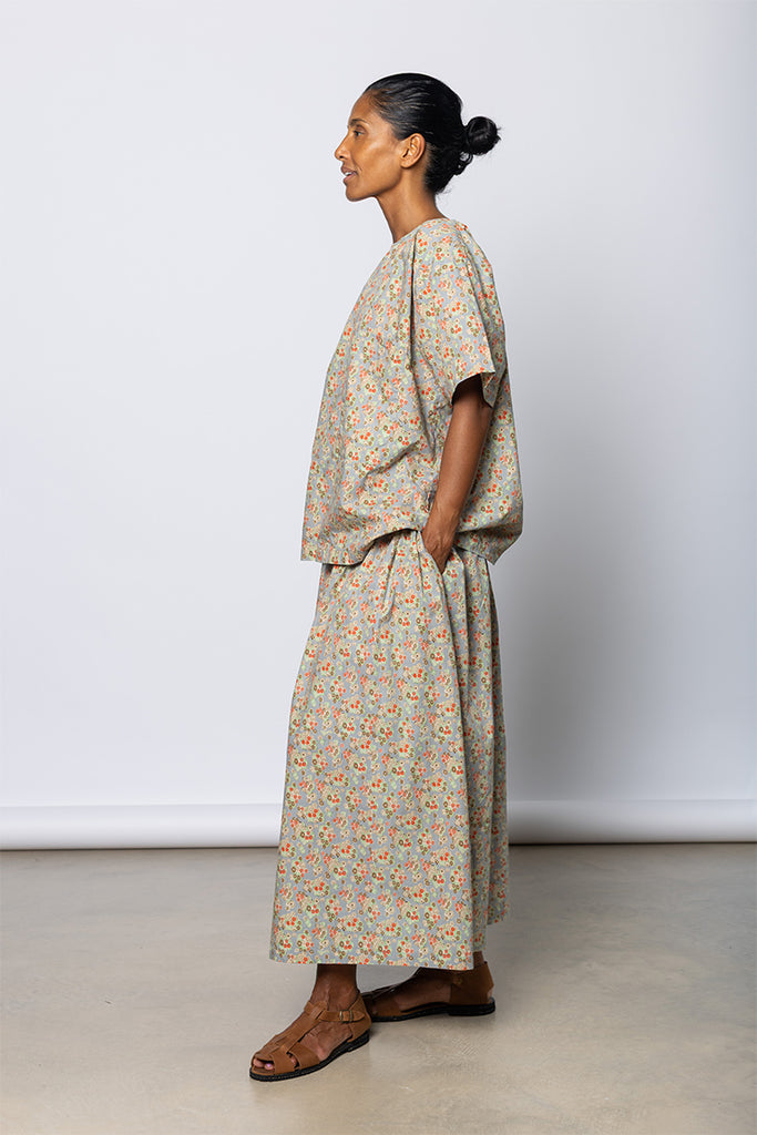 Friedrich Tee - Dusty Blue Floral