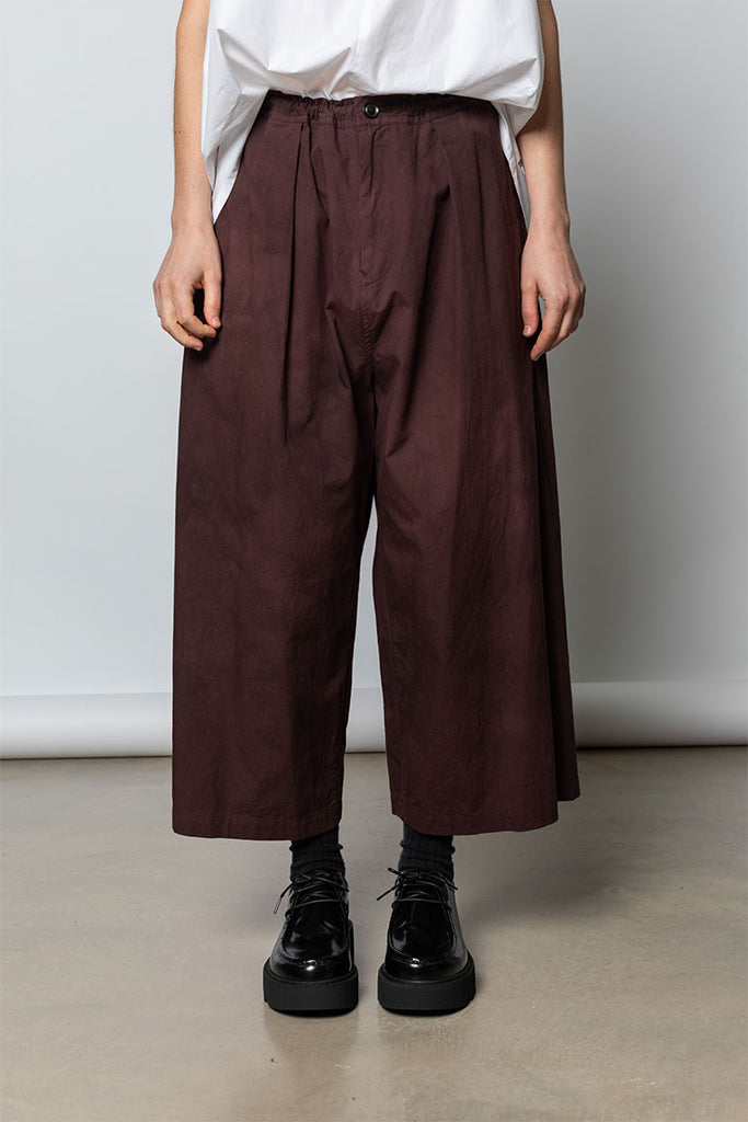 Garment Dyed Front Tuck Pants - Bordeaux