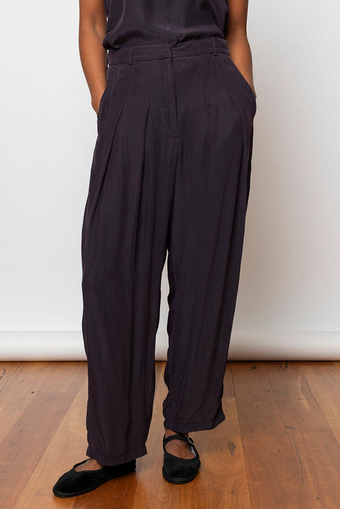 Garment Dyed Silk Pleated Pants - Deep Purple