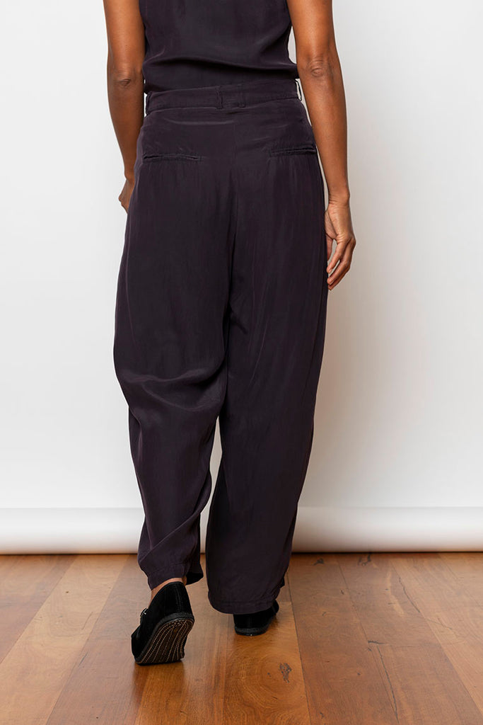 Garment Dyed Silk Pleated Pants - Deep Purple