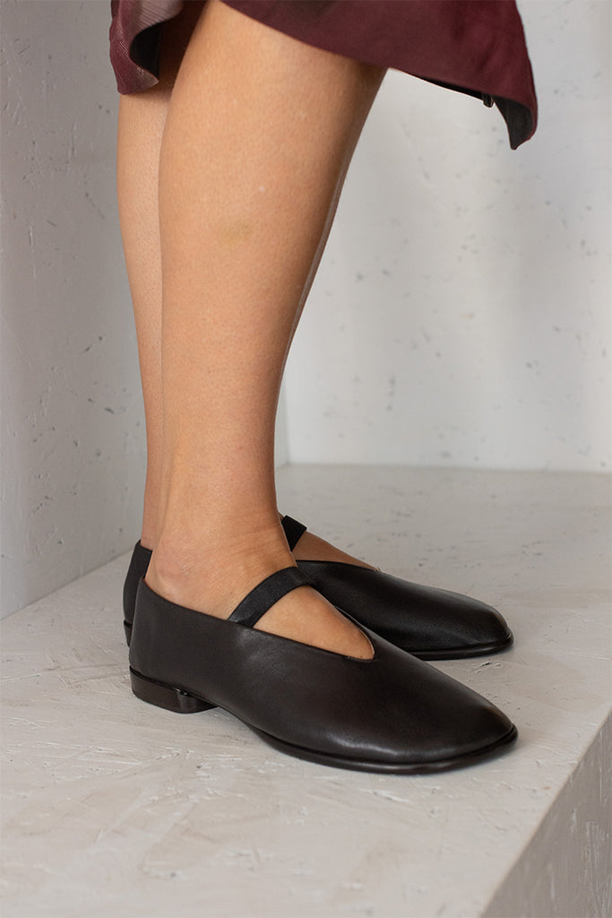 Glove Ballerina - Dark Chocolate