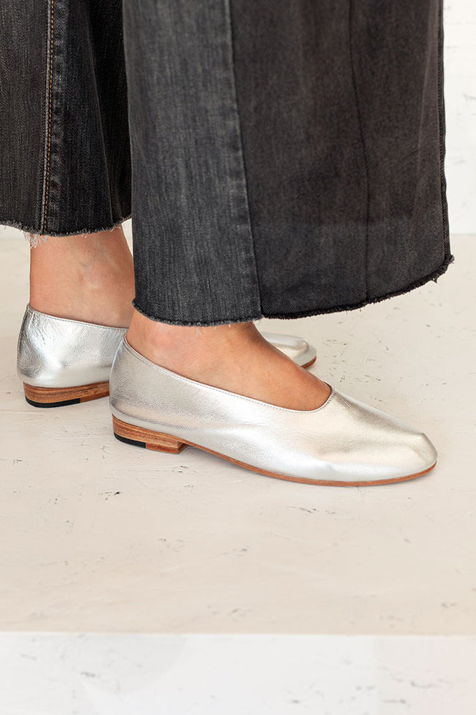 Glove Shoe - Silver