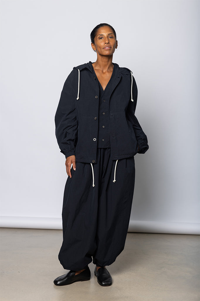 Huckle Hoodie - Off Black