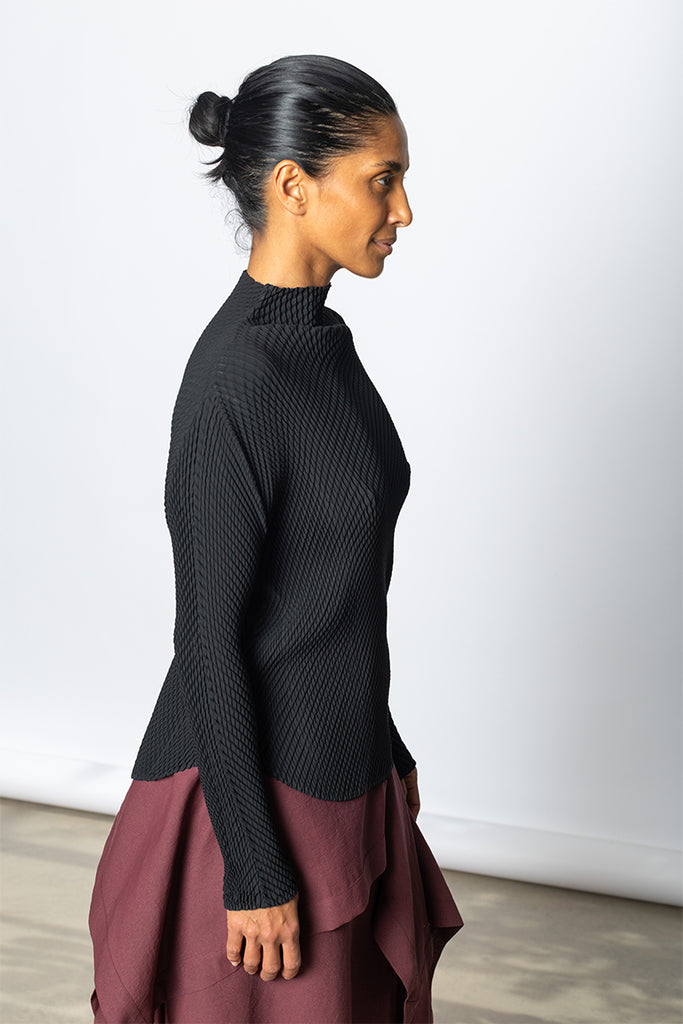 Misty Pleats Top - Black