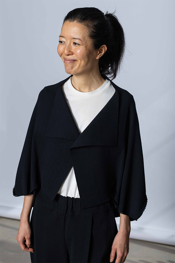 Issey Miyake Campagne Cape - Black at Poepke.com 3