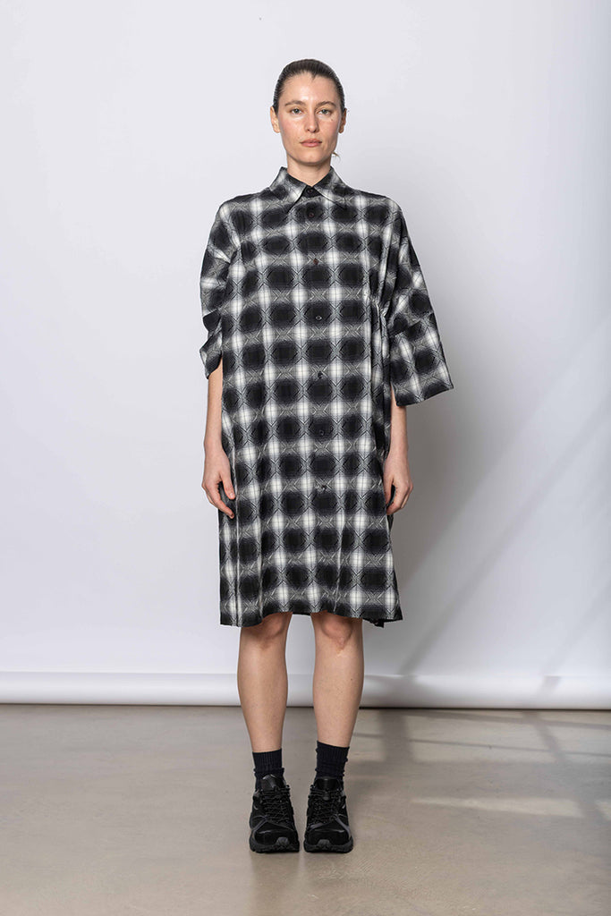 K Gathered Shirt Dress - Black/White