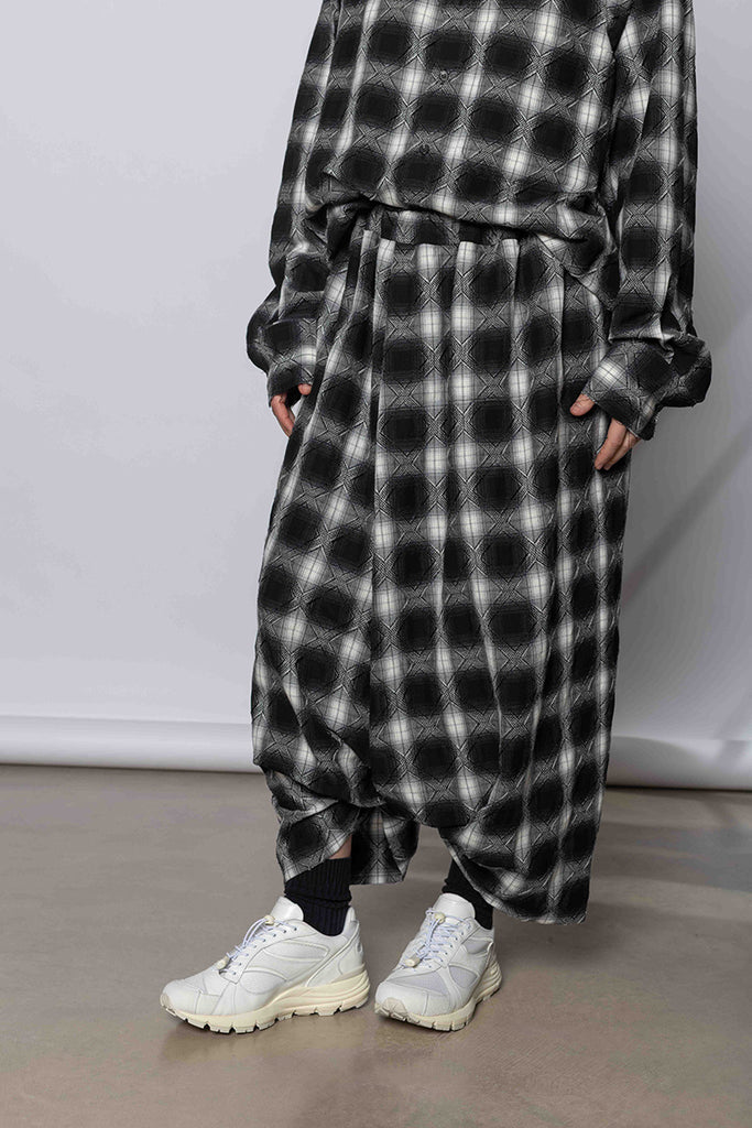 K Tuck Pants - Black/White