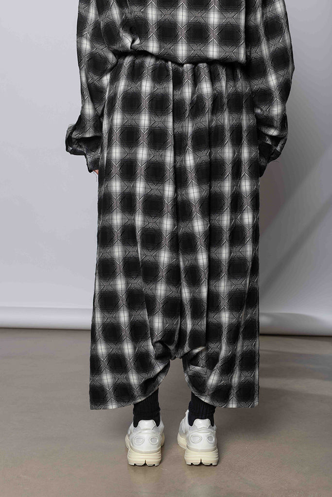 K Tuck Pants - Black/White