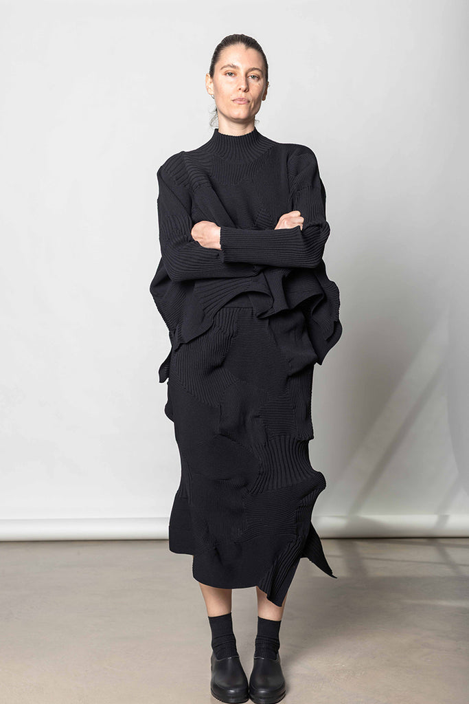 Kone Kone Pullover - Black