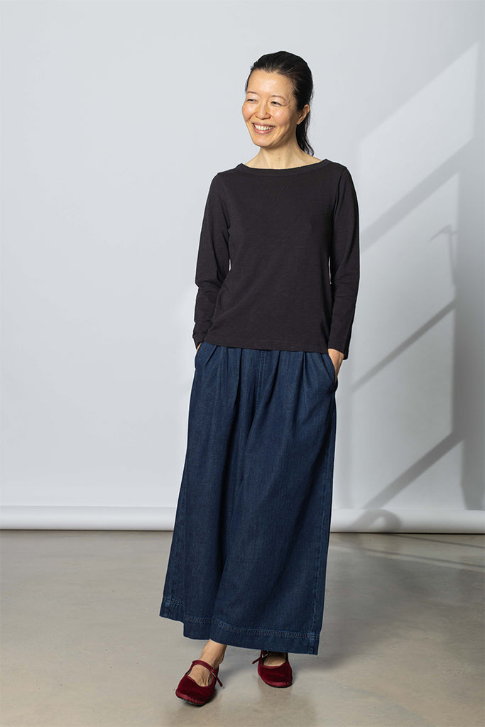 Lia Garment Dyed Boat Neck Tee - Carbon Black