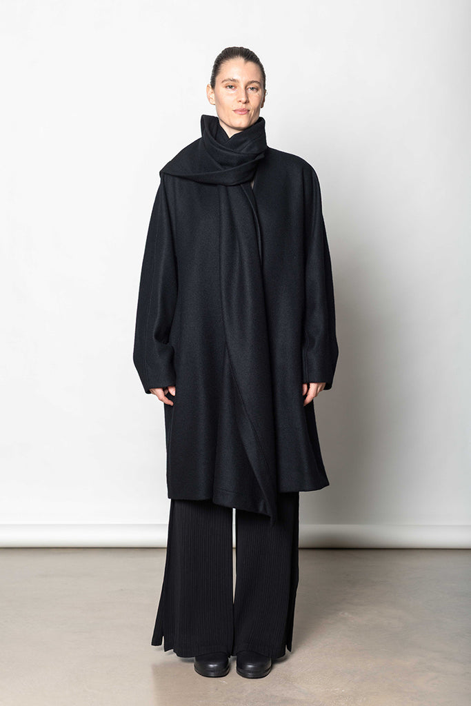 Manner Coat - Black