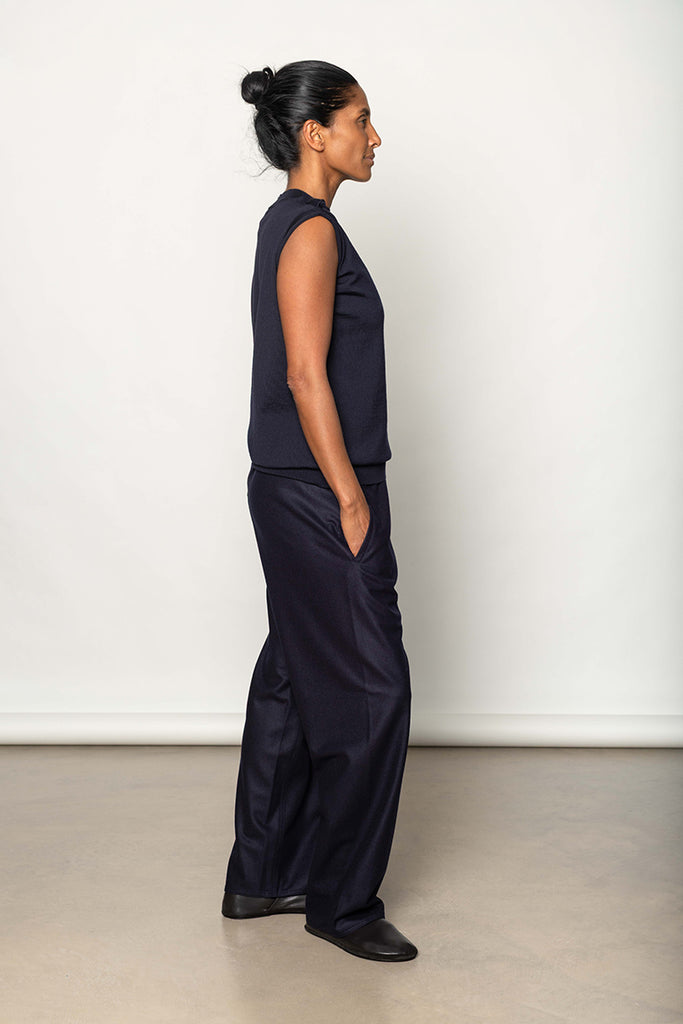 Meda Sweater Vest - Navy