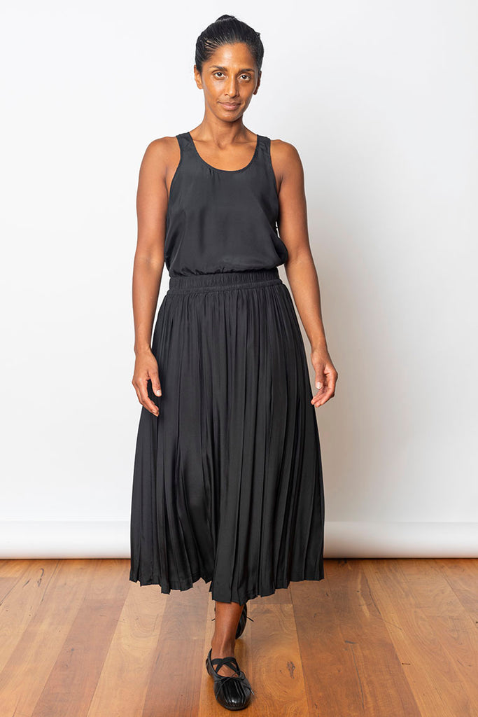 Organic Silk Pleated Skirt - Black