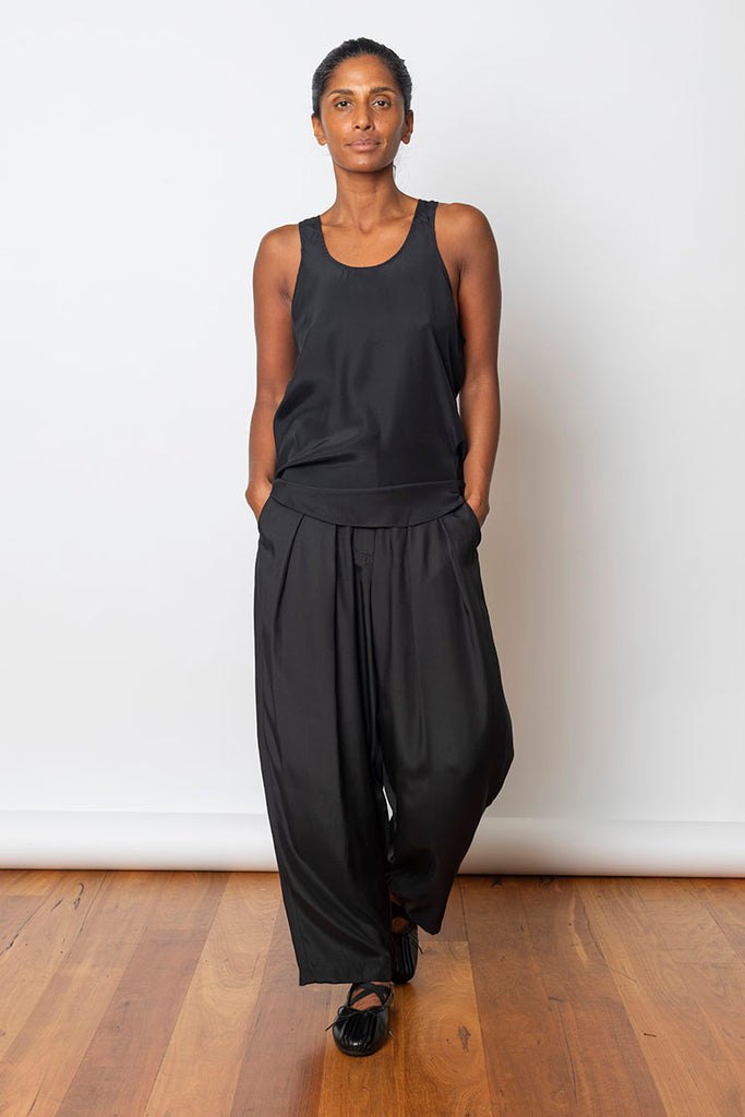 Organic Silk Pleated Pant - Black