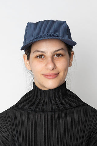 Pleats Cap AW24 - Greyish Navy