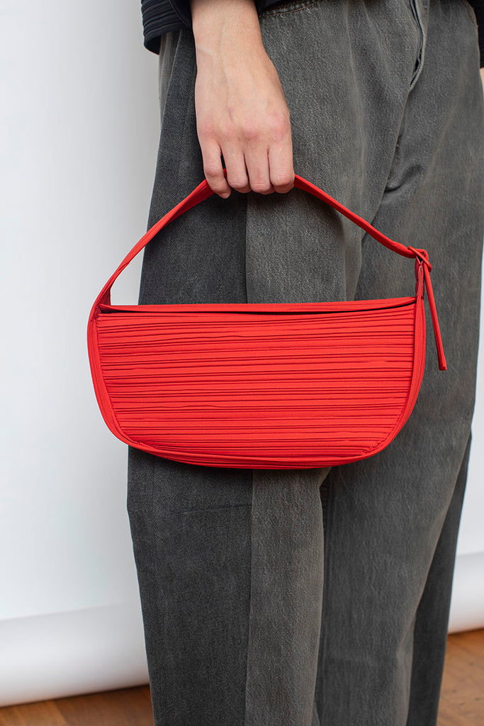 Pleats Half Moon Bag - Red