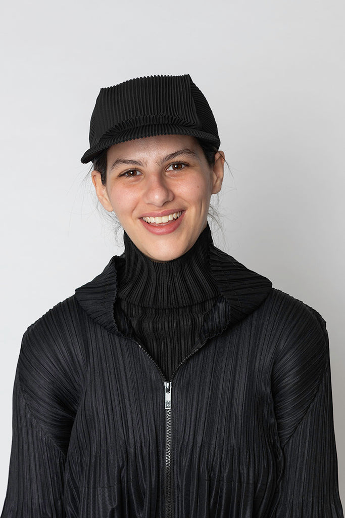 Pleats Cap - Black