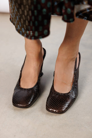 Snakeskin Embossed Leather Sling Back Pumps - Dark Brown