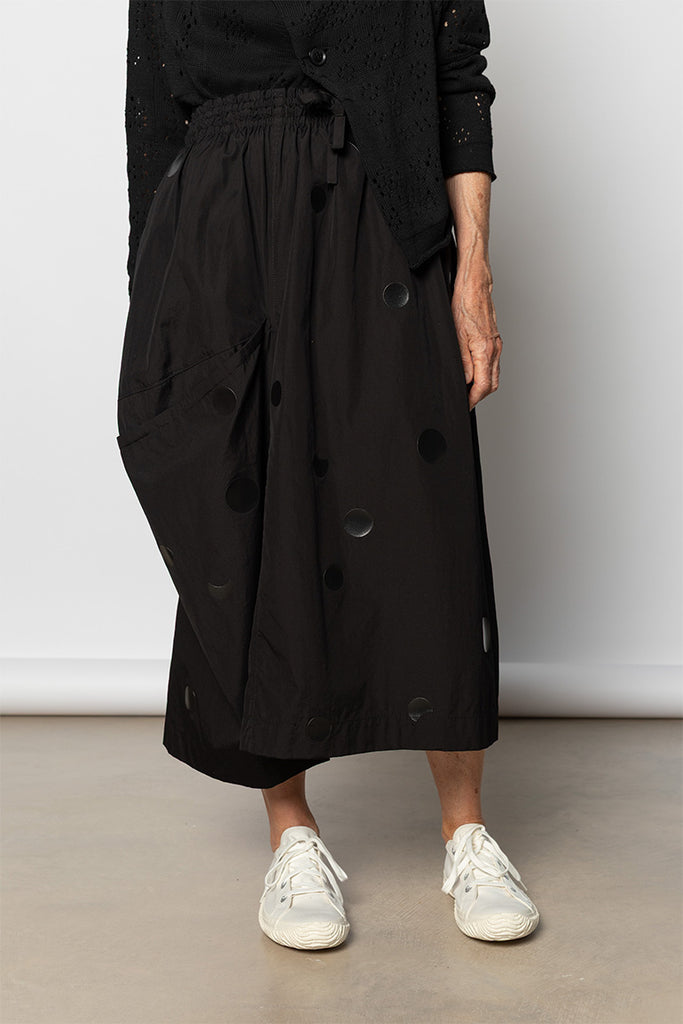 Right Tuck Drape Skirt - Black