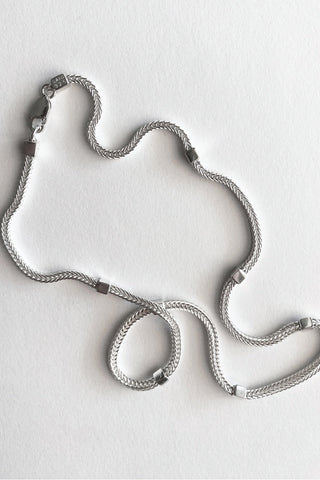 Square Silk Chain With Square Facets Choker - Silver