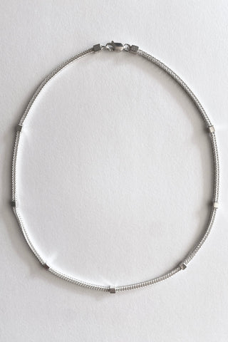 Square Silk Chain With Square Facets Choker - Silver