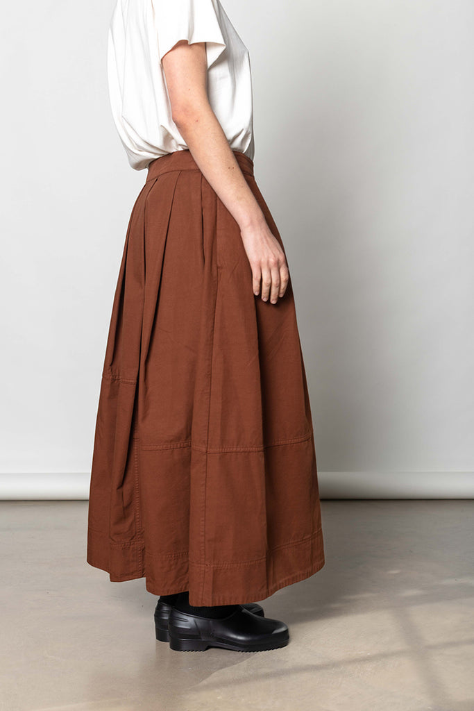 Slanted Pleat Cotton Skirt -Brick